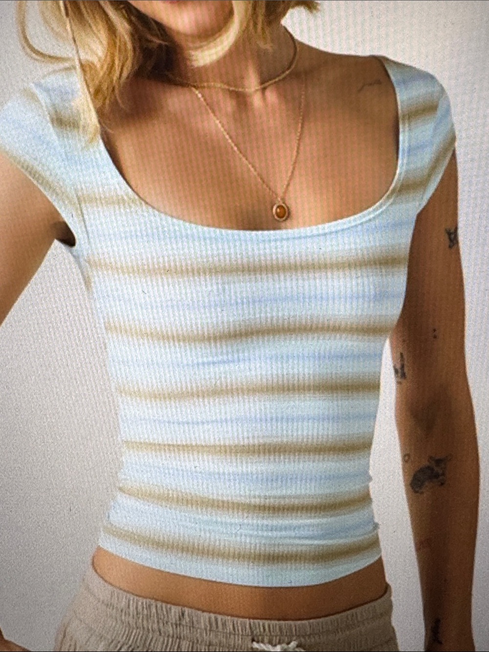 Urban Outfitters BDG Drew Cap Sleeve Square Neck Cropped Tee